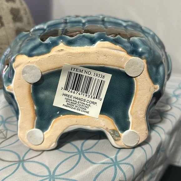 Ceramic Blue and Gold Owl vase when you purchase get free owl dish chipped - Picture 4 of 11